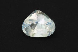 Радужный Лунный камень 1,10 карат